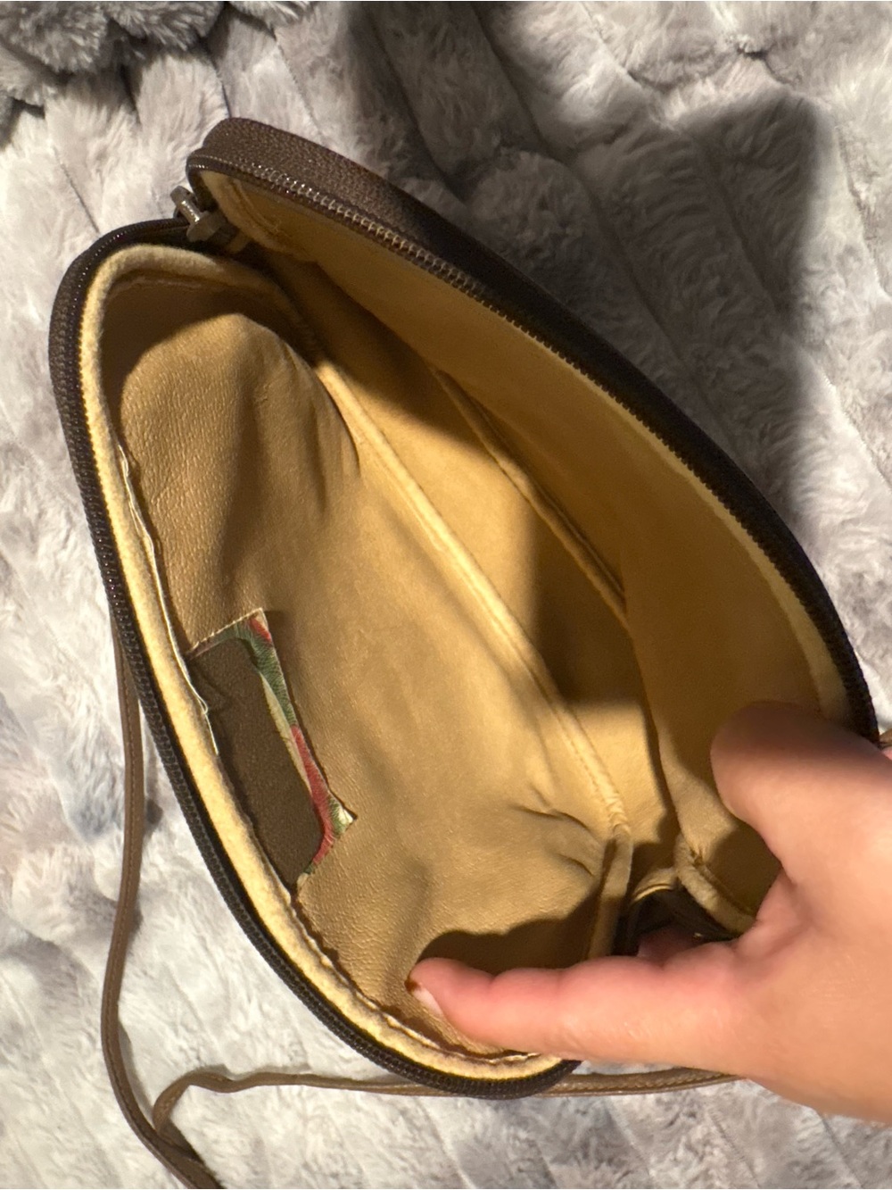 Gucci Brown Beige GG Canvas Crossbody Bag with Gold Accent - Picture 6 of 10